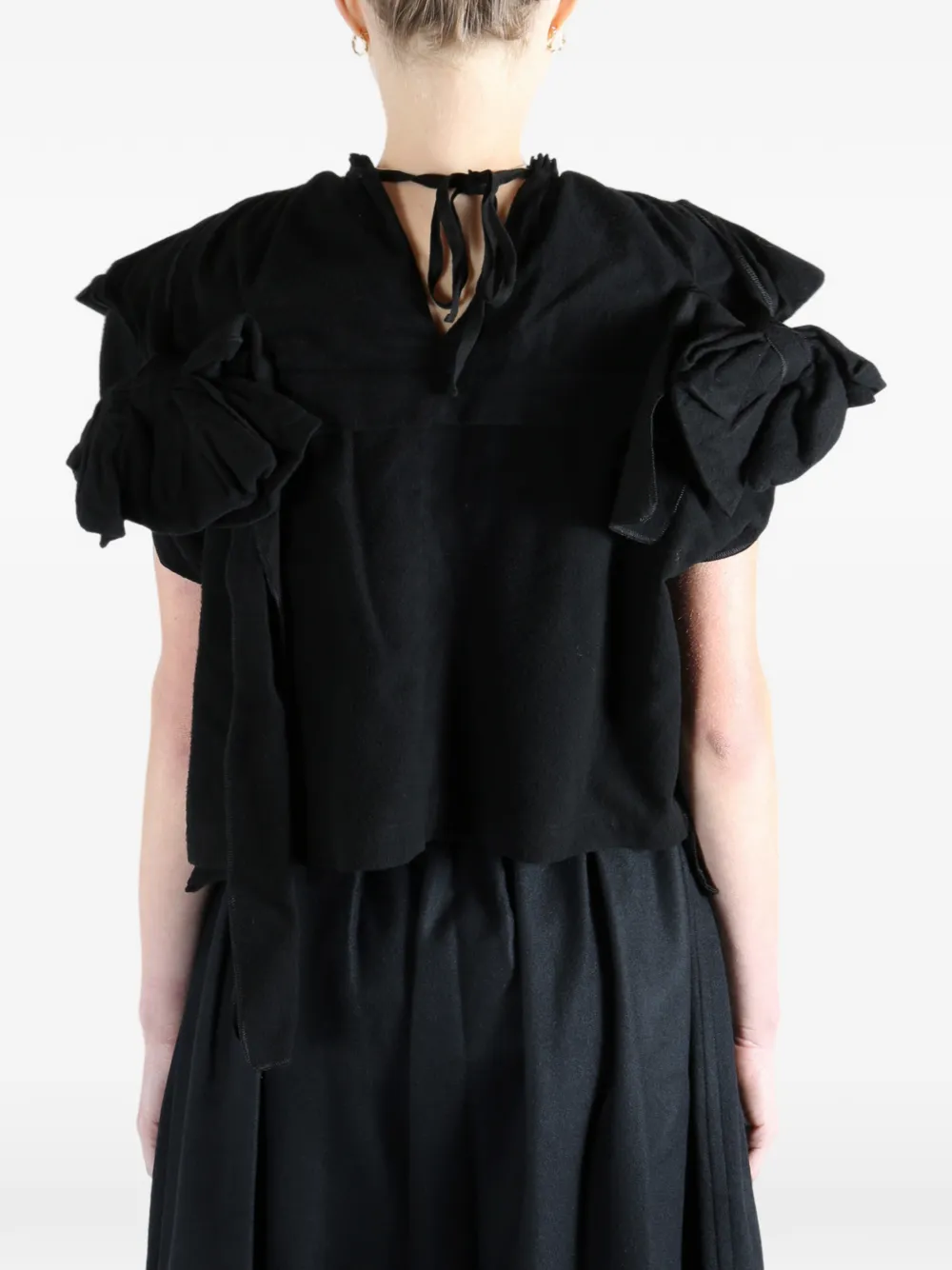 Comme Des Garçons Tao Bow-detail Top In Black