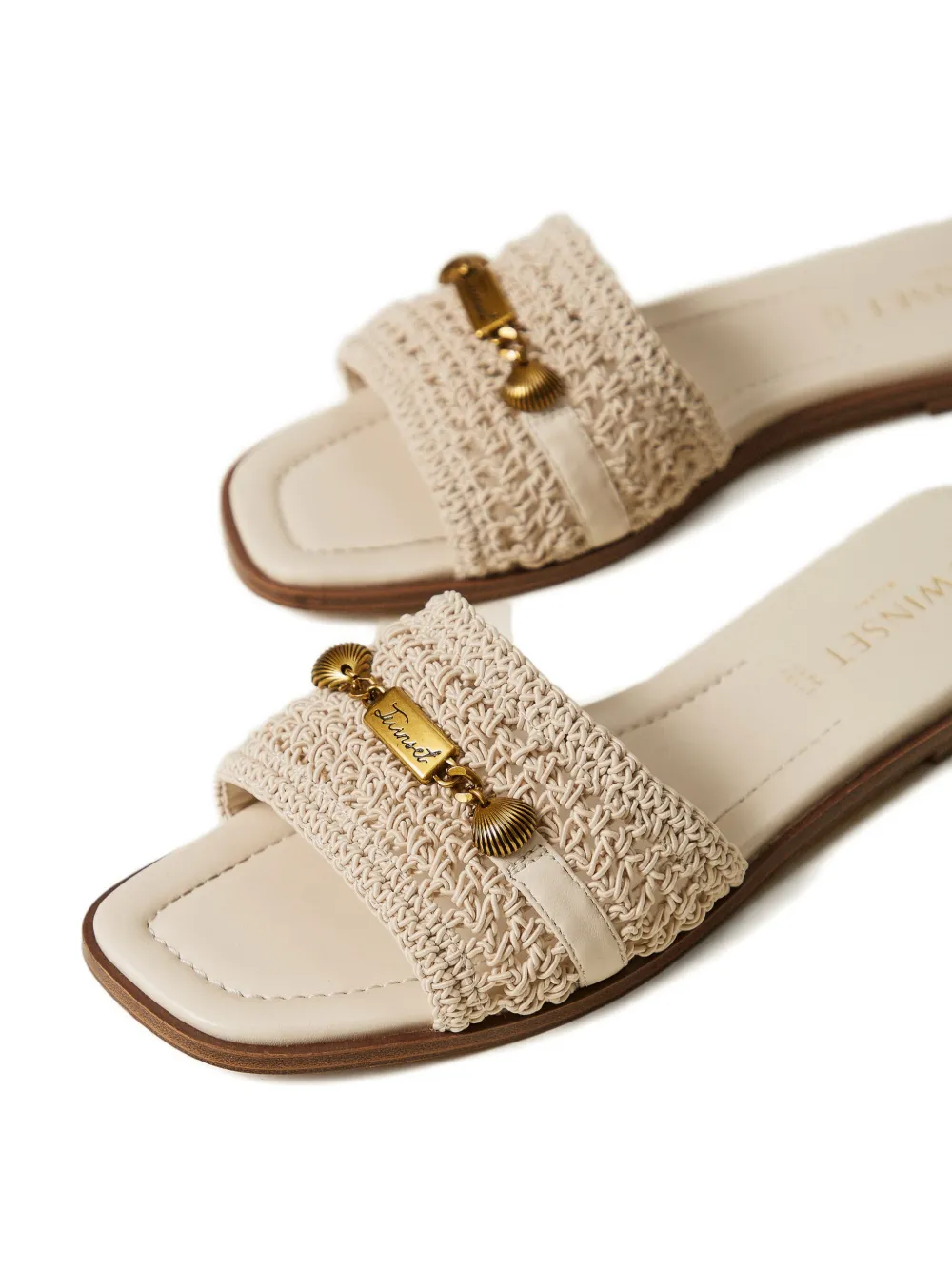 TWINSET Gehaakte sandalen met applicatie Beige