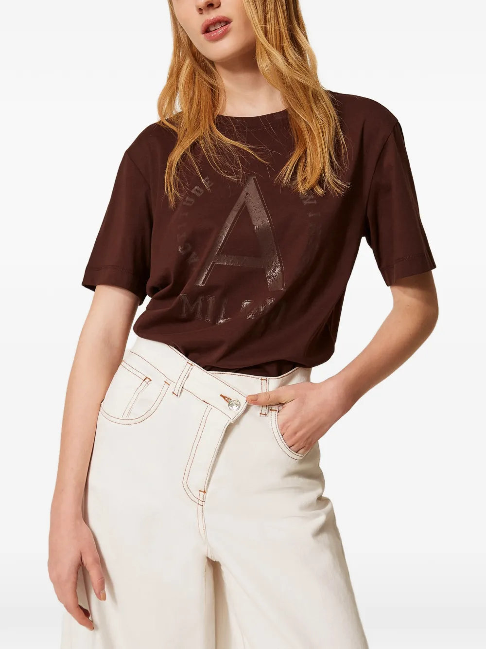 TWINSET T-shirt met gelamineerde logoprint Bruin
