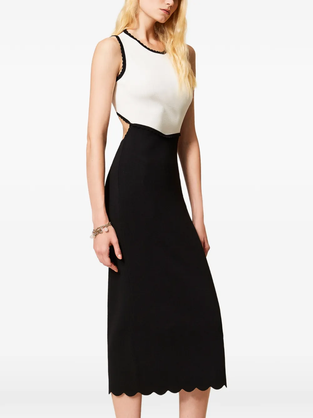 TWINSET Tweekleurige midi-jurk met gewelfde afwerking Zwart
