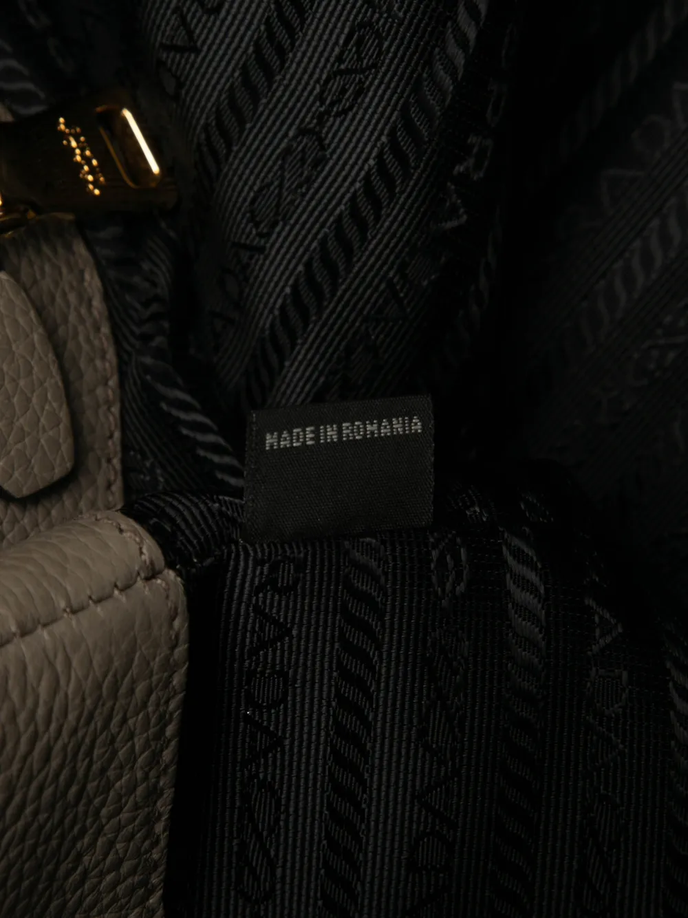 PRADA Pre-owned 2000-2025 Vitello Phenix Logo Tote Bag In Gray