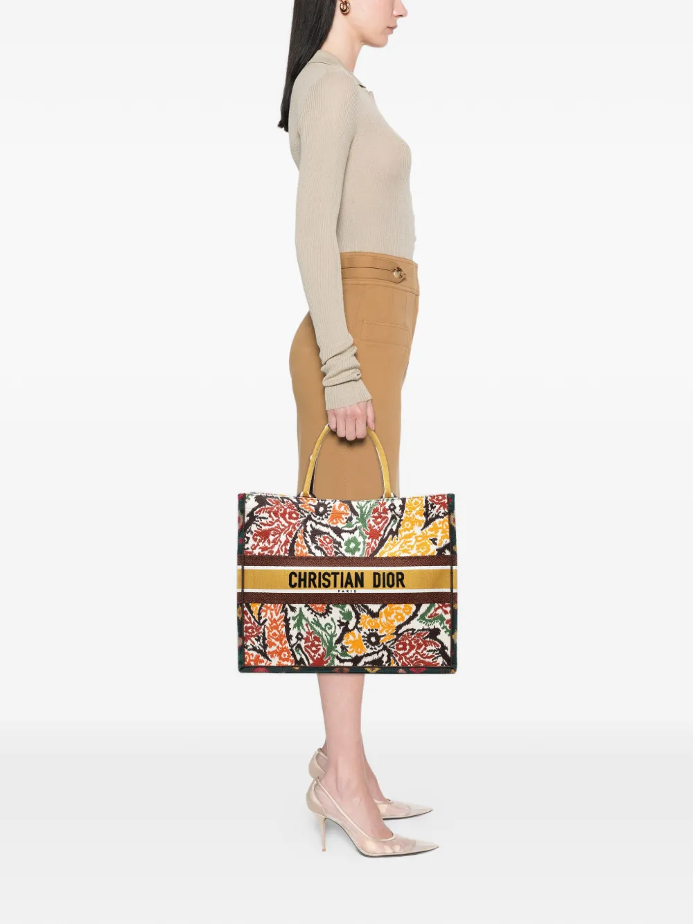 Christian Dior Pre-Owned 2021 Large Embroidered Canvas Paisley Book tote bag | Pre-Owned | Image 2