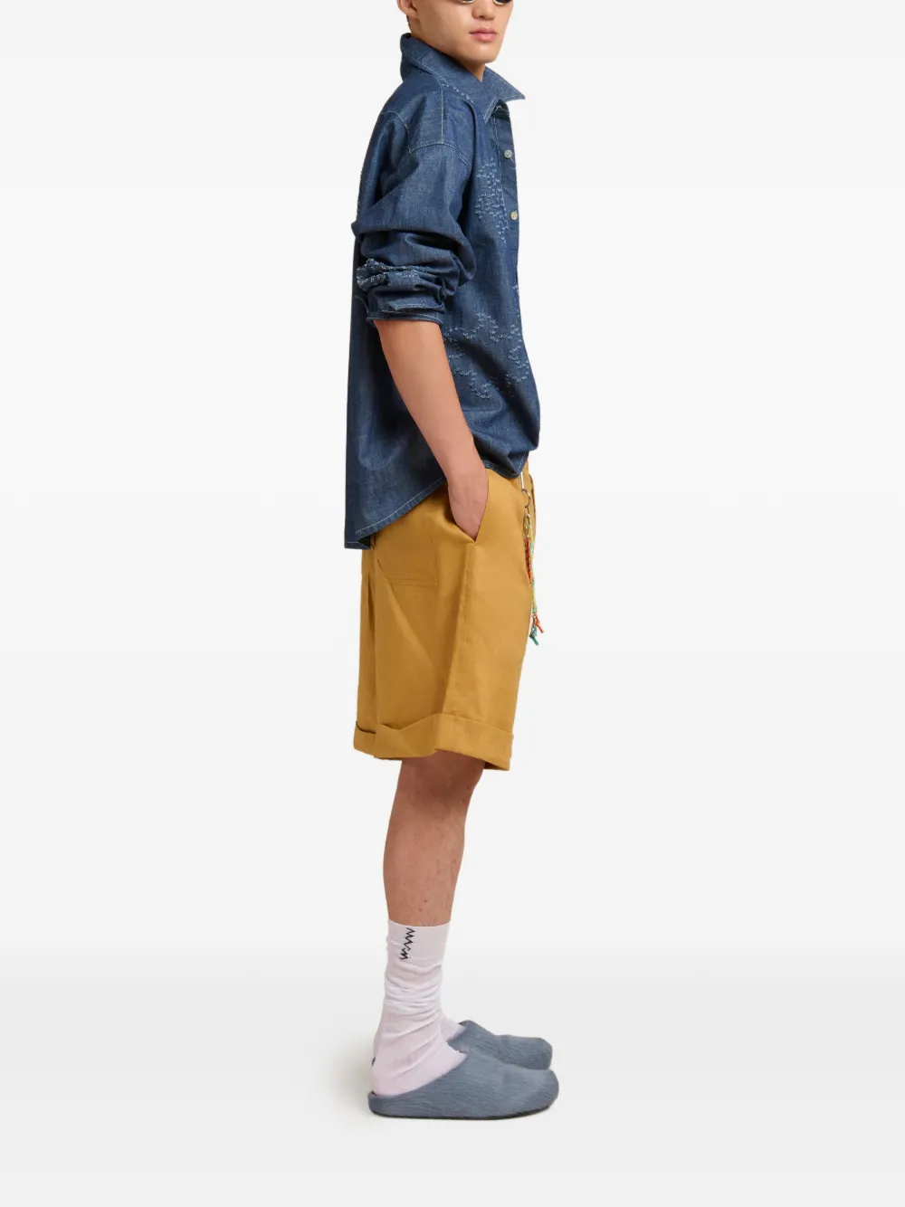 Marni Ramie cargo shorts met logo Geel