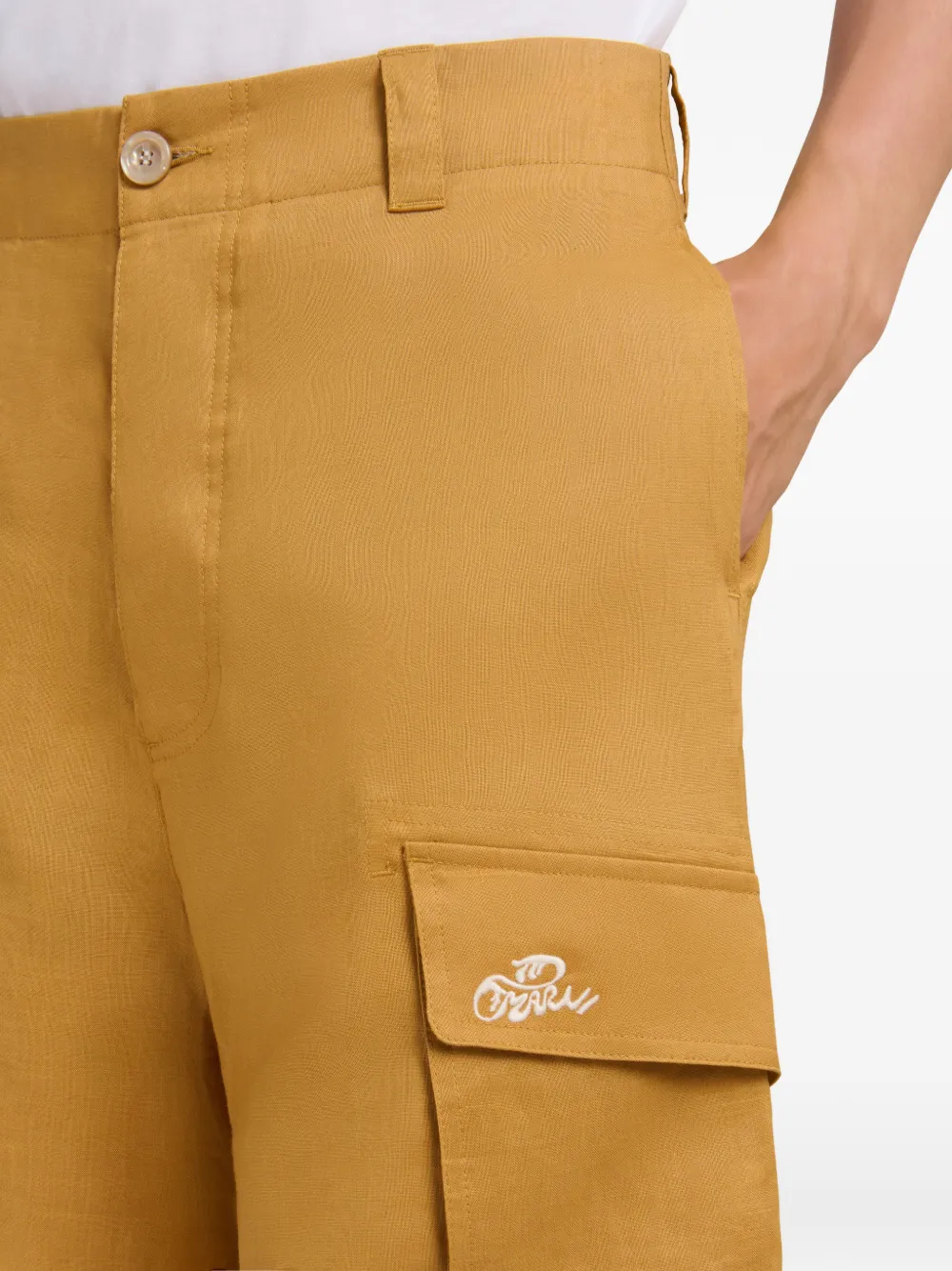 Marni Ramie cargo shorts met logo Geel