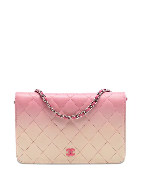CHANEL Pre-Owned 2015-2016 Ombre Lambskin Degrade Wallet On Chain crossbody bag