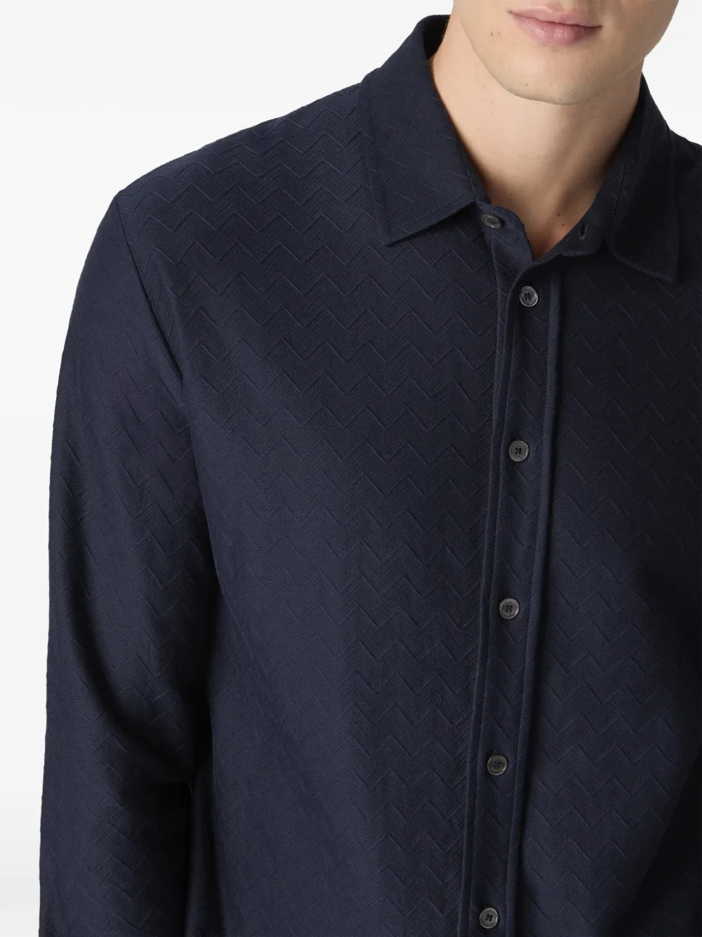 zigzag-pattern shirt