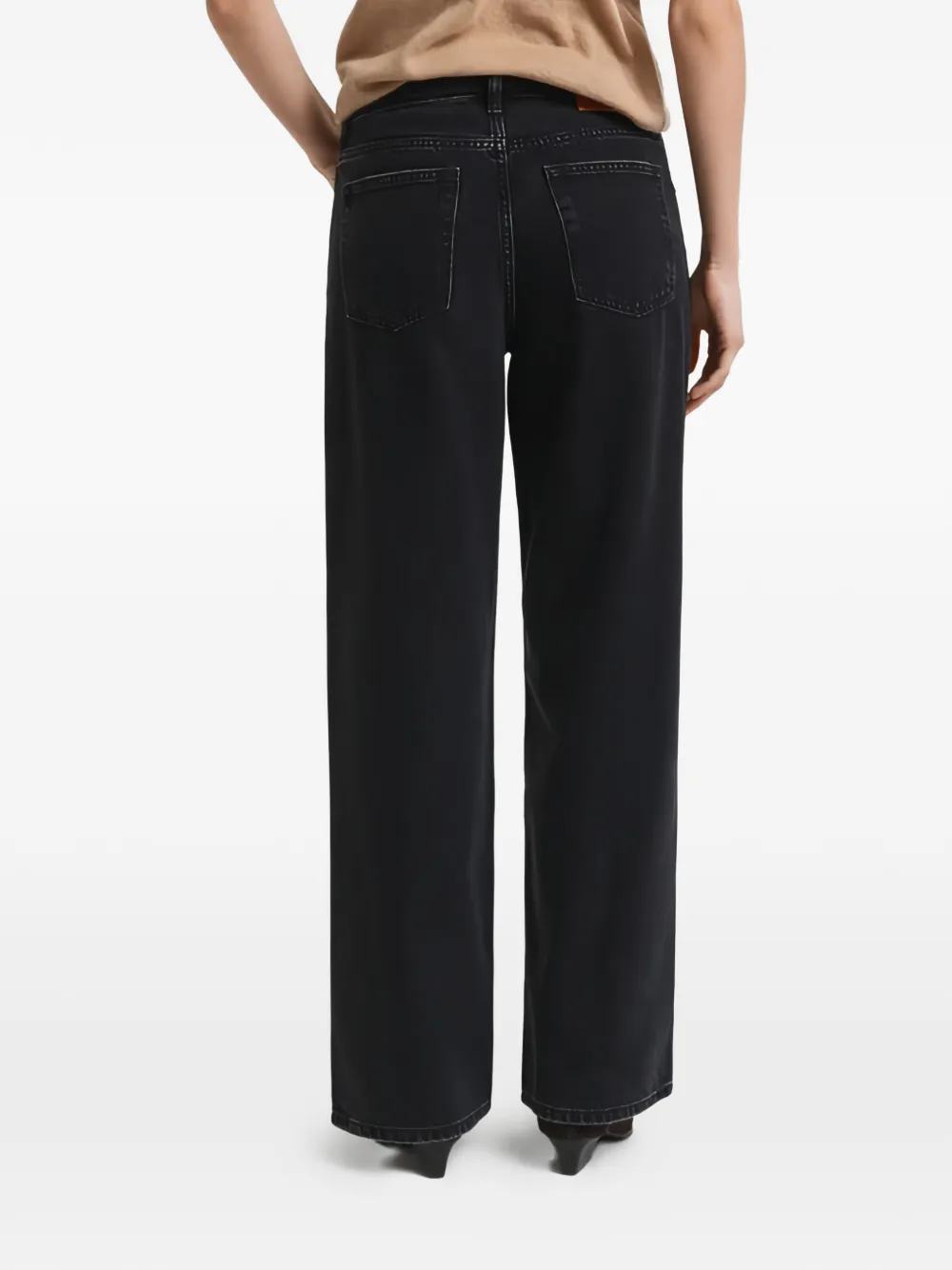 Gant Relaxed Jeans In Black