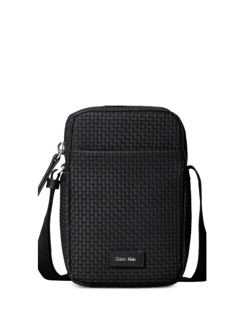 Calvin Klein logo-patch messenger bag