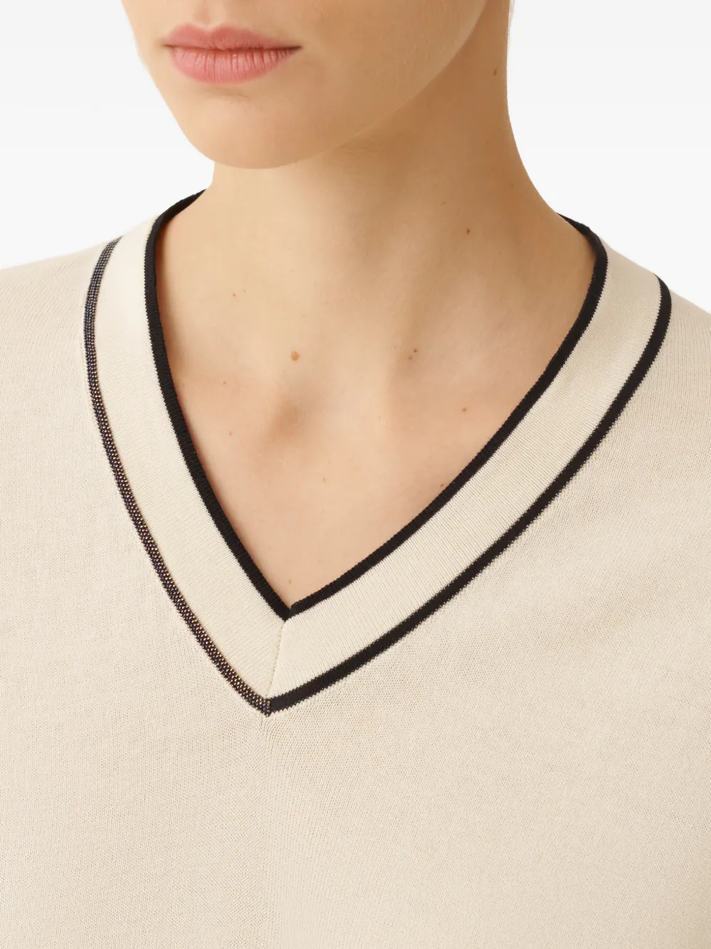 Fabiana Filippi Trui met V-hals en lange mouwen Beige
