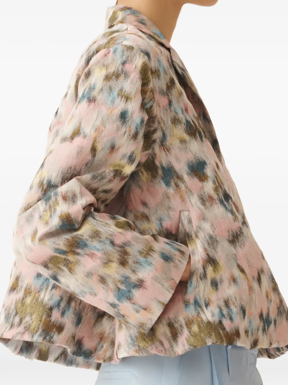 Fabiana Filippi Jack met bloemen en knopen Roze
