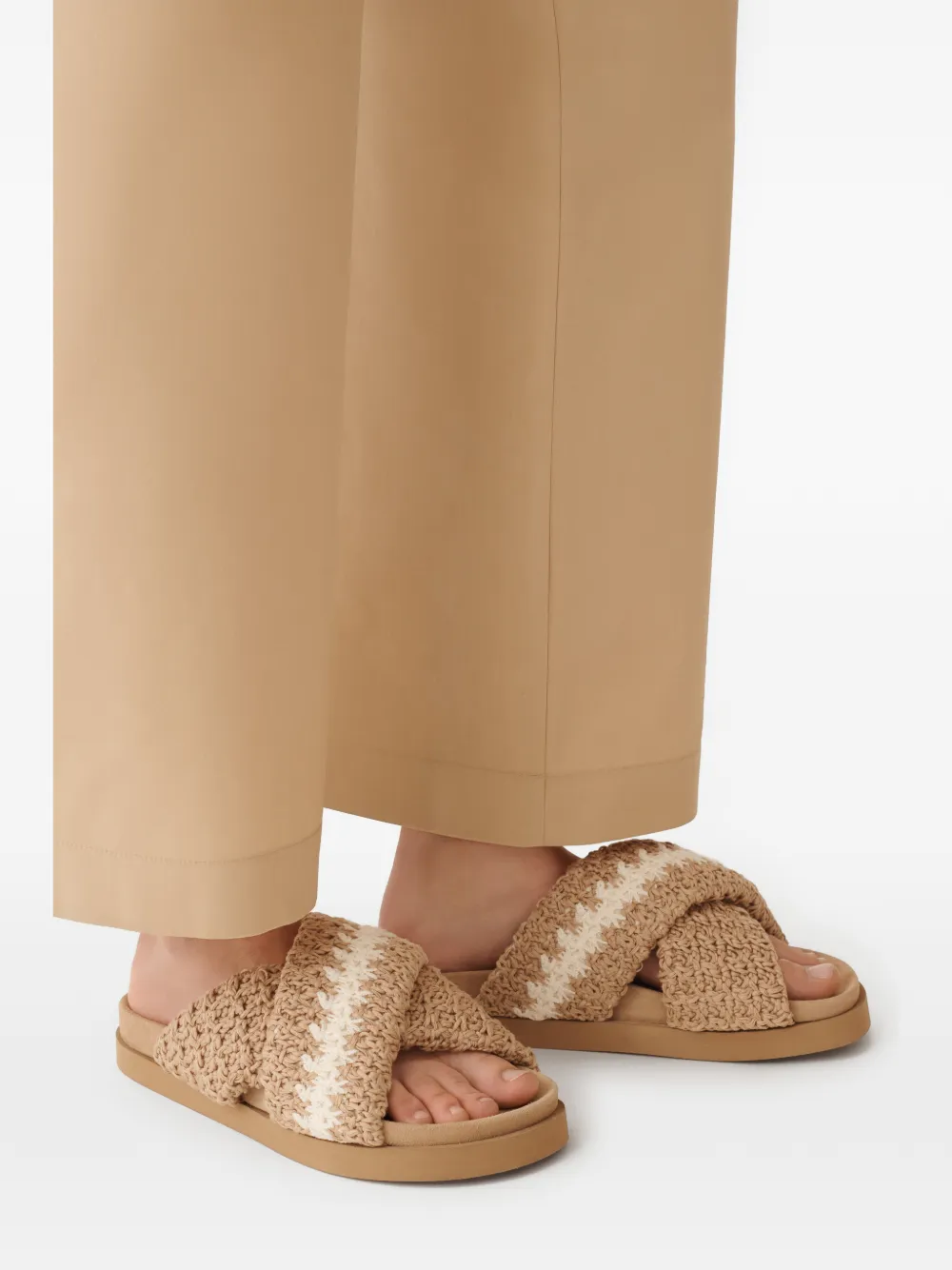 Fabiana Filippi Sandalen met gedraaide streep Beige