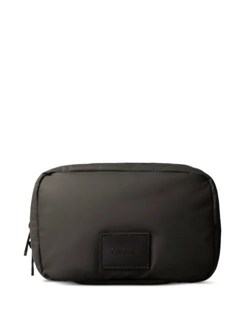 Calvin Klein neceser con cremallera