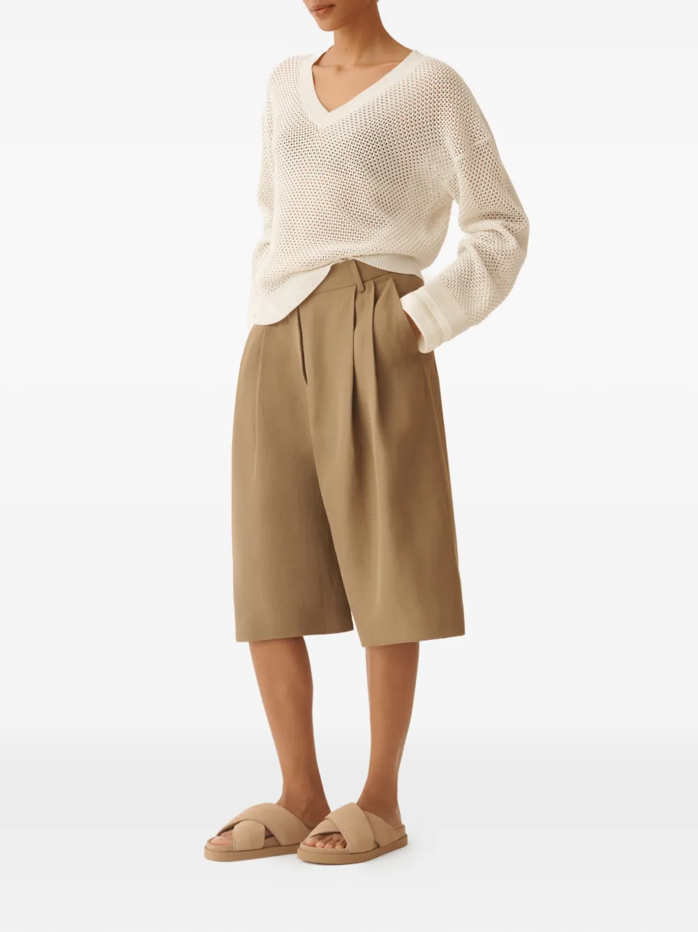Fabiana Filippi Trui met V-hals en lange mouwen Beige