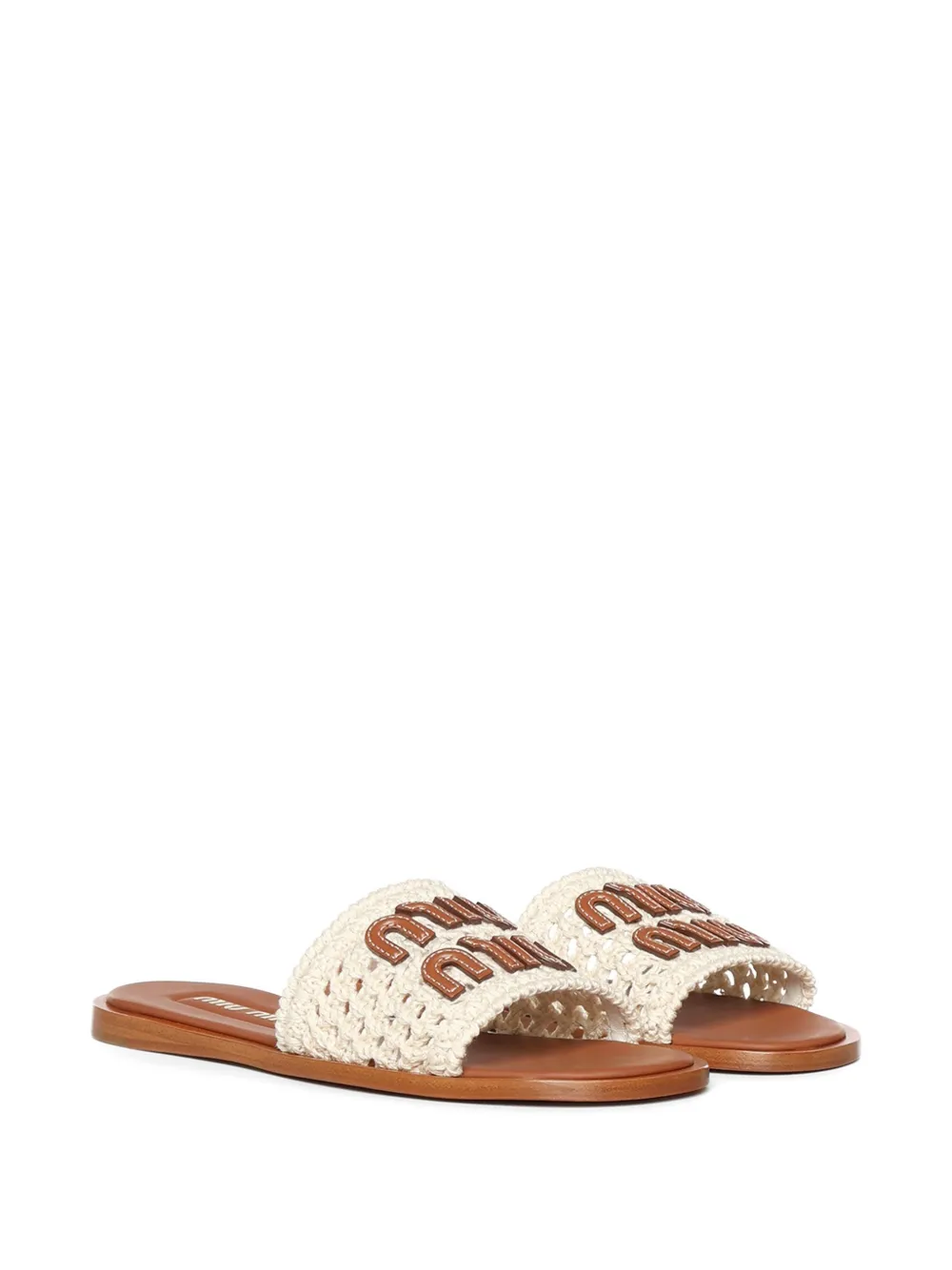 Miu crochet logo-patch sandals Wit
