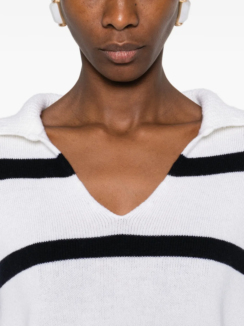 Allude Striped Sweater In White