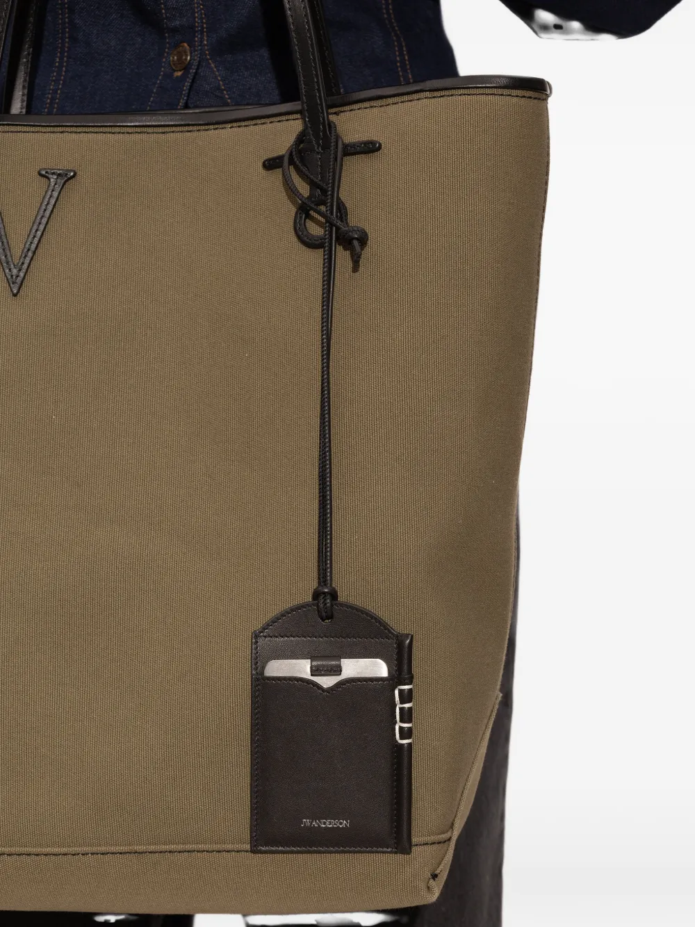 Jw Anderson Leather-tag Cardholder In Black