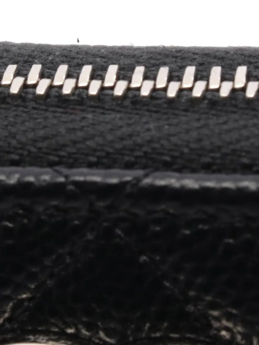 Pre-owned Chanel 2021-2025 Cc Quilted Caviar Star Round Wallet Small Wallets In Black