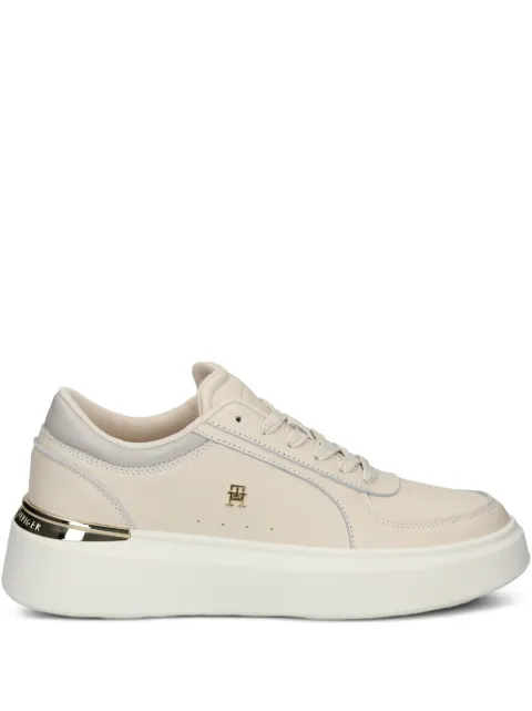 Tommy Hilfiger tenis con agujetas y placa del logo