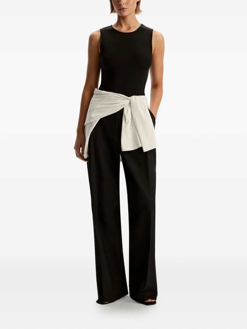 12 Storeez Crew-neck Tank Top In Brown