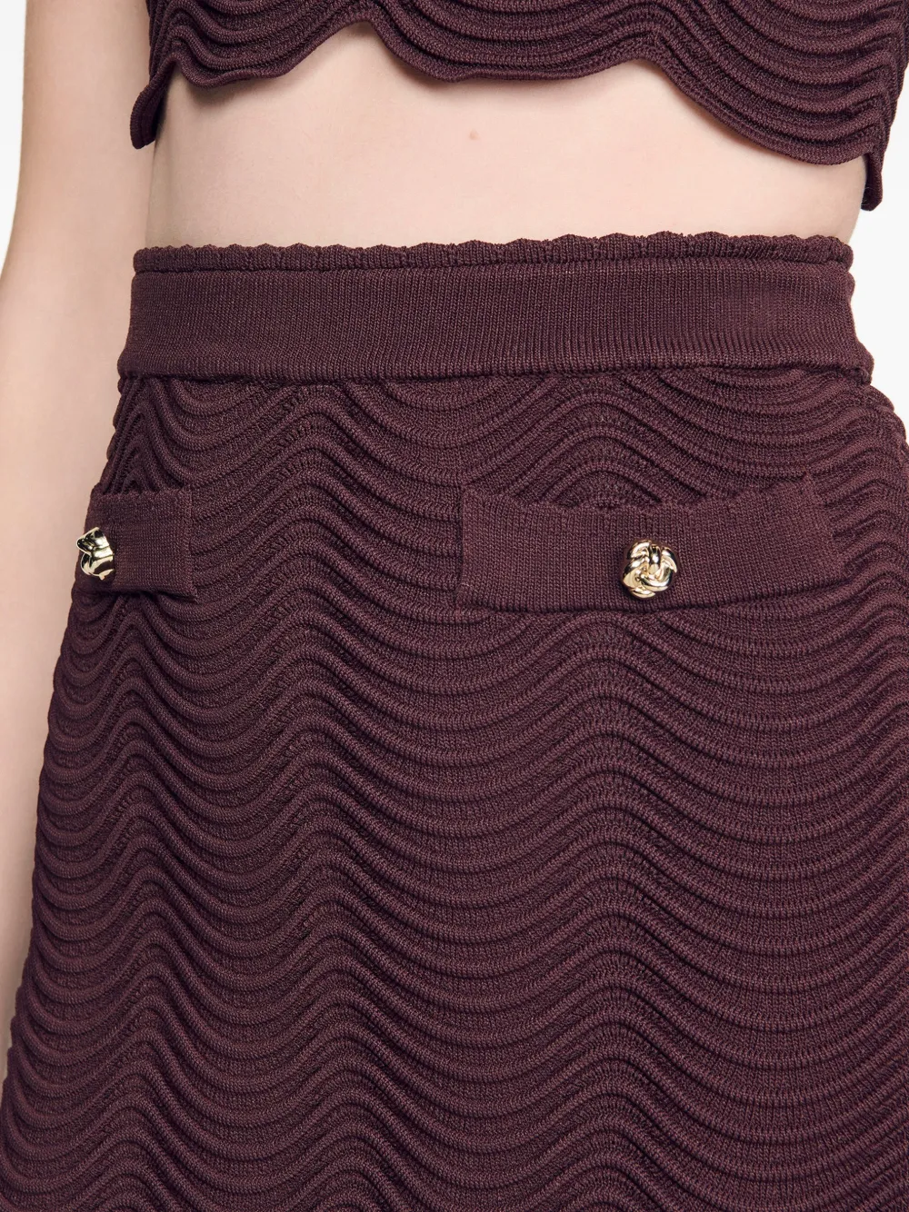 Button-Detail Scallop-Hem Knitted Skirt