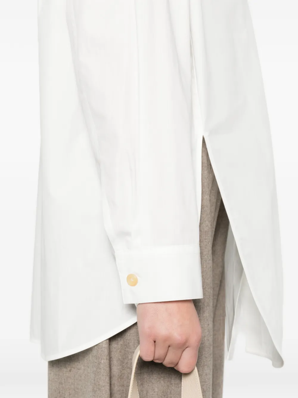 KHAITE Goya blouse met knoop Wit