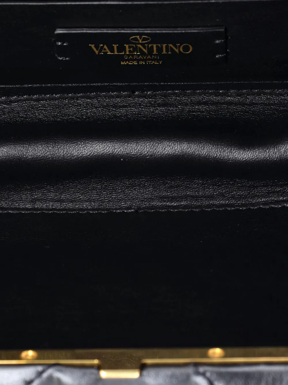 VALENTINO GARAVANI Pre-owned Roman Stud Minaudiere Quilted Leather Clutch Bag In Black