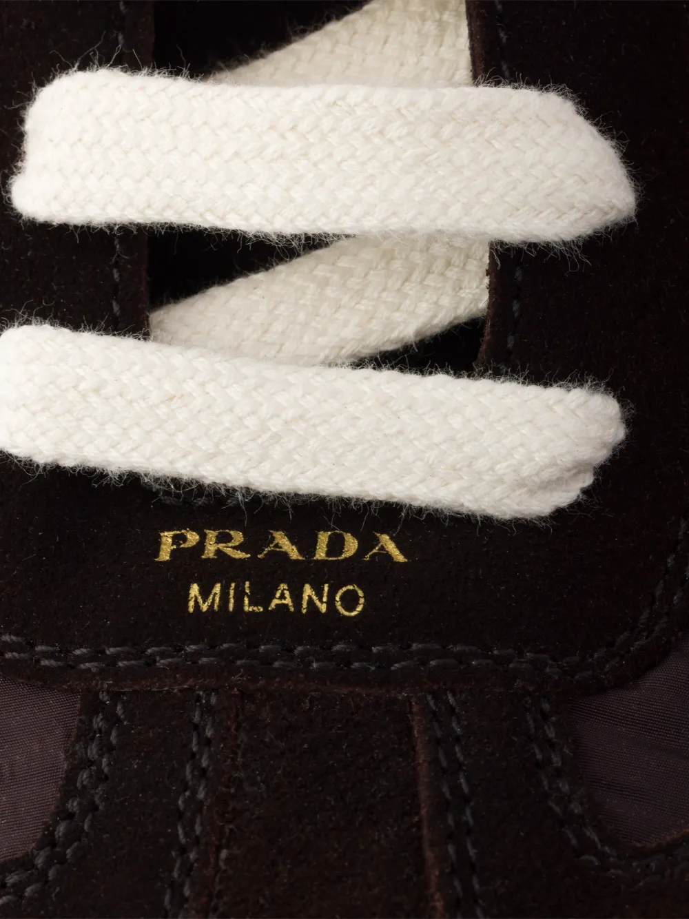 Prada Sneakers met ronde neus Bruin