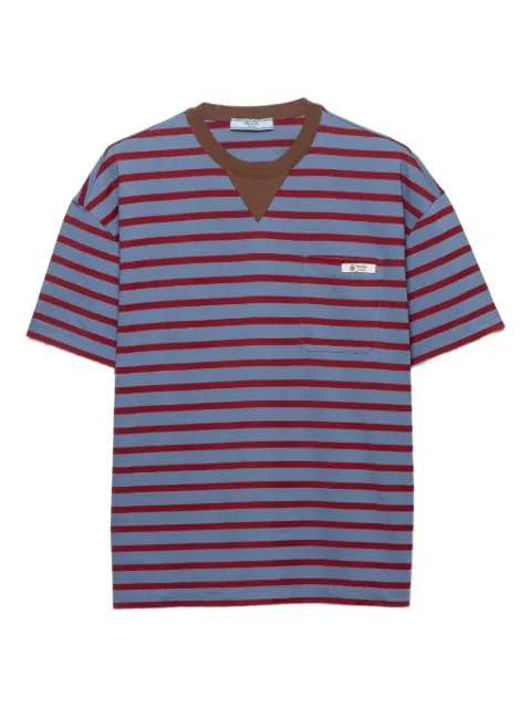 Prada stribet T-shirt med påsyet lomme