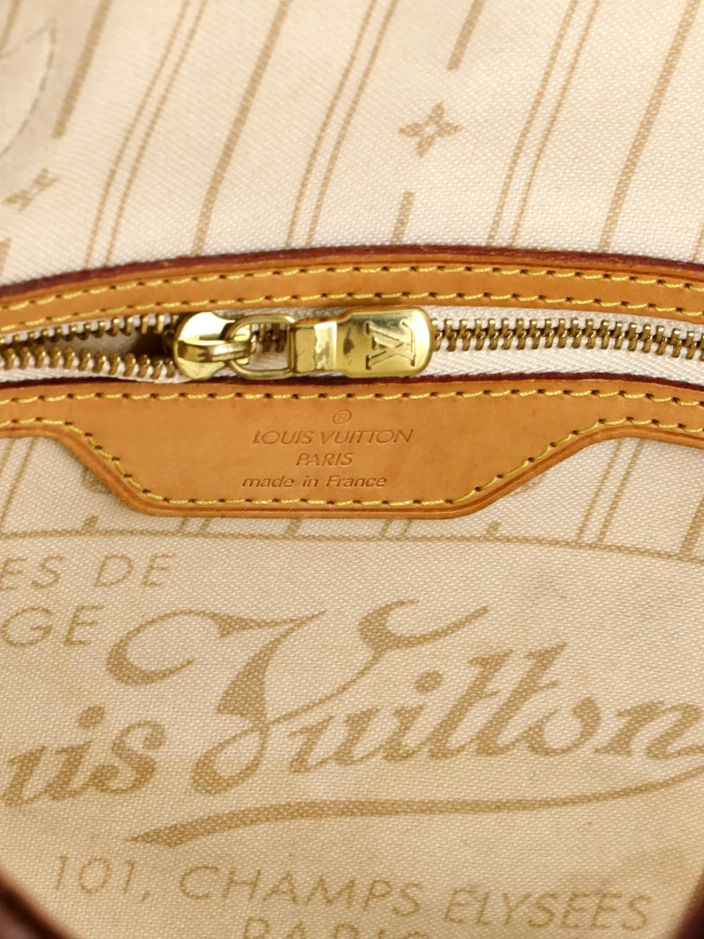 Pre-owned Louis Vuitton Neverfull Damier Pm Tote Bag In White