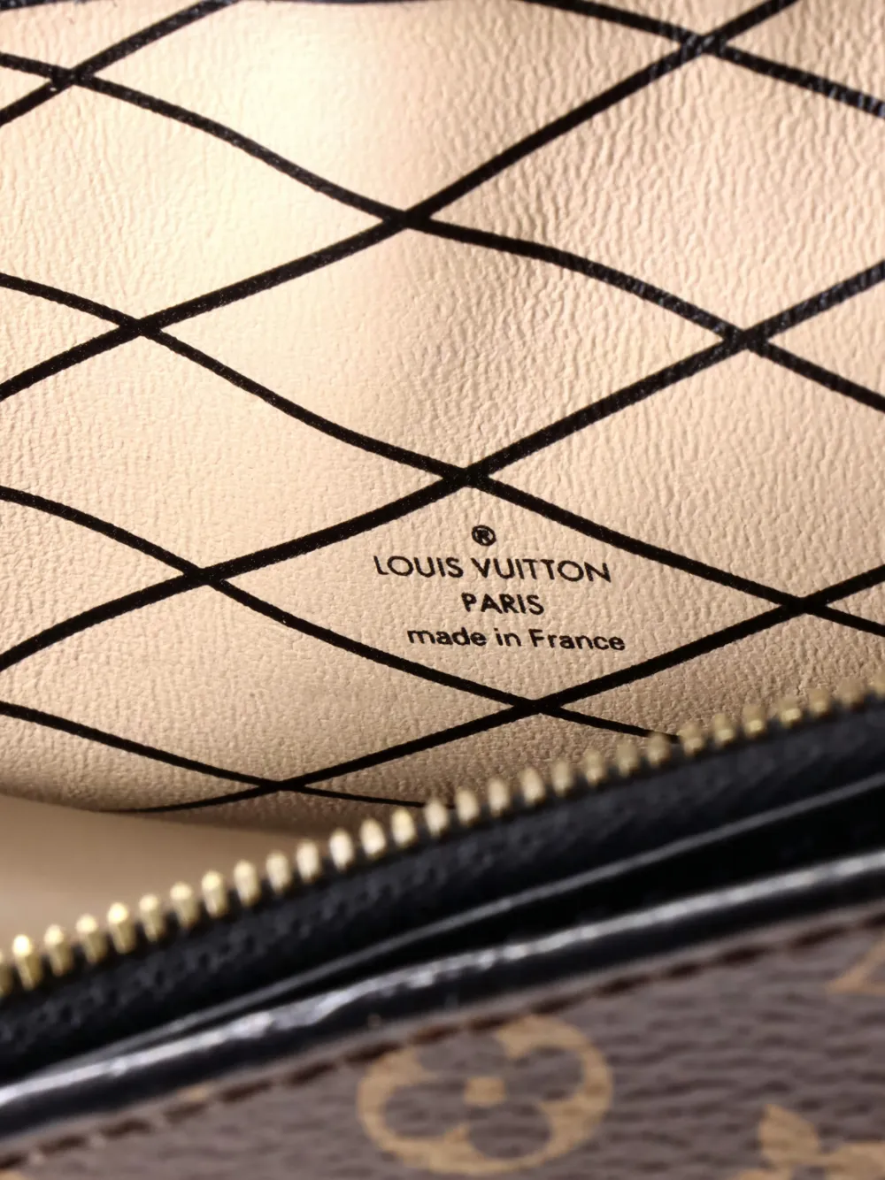 LOUIS VUITTON Pre-owned Trunk Reverse Monogram Canvas Clutch Bag In Black