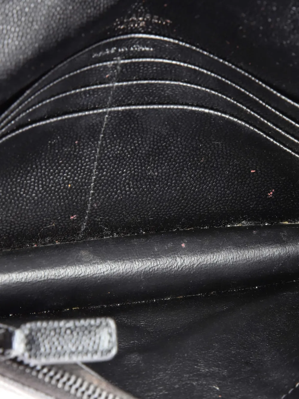 SAINT LAURENT Pre-owned Classic Monogram Wallet On Chain Matelasse Chevron Leather Small Crossbody Bag In Black