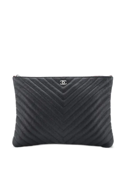 CHANEL Pre-Owned O Case Chevron Caviar Medium clutch bag