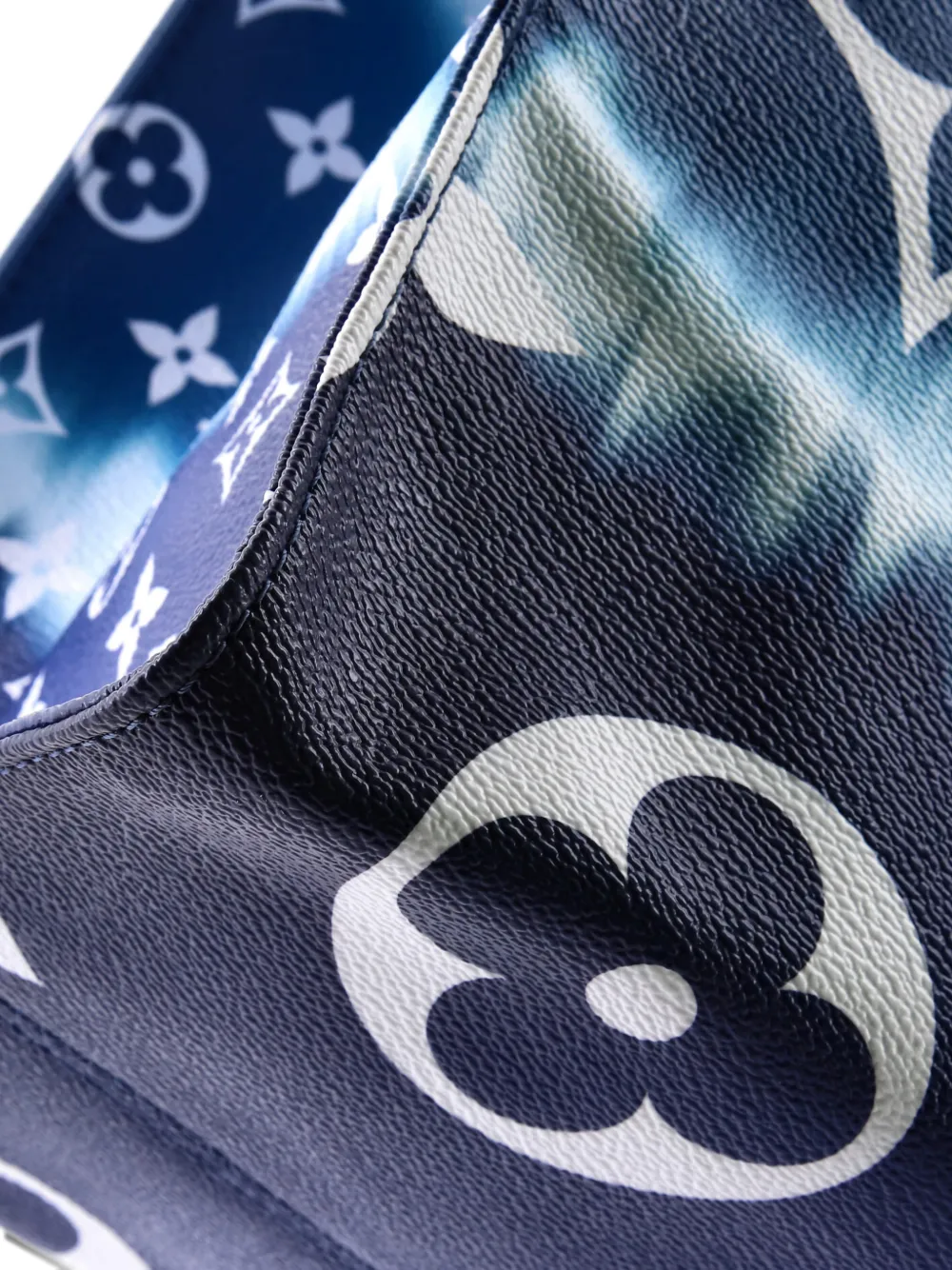 Pre-owned Louis Vuitton Onthego Limited Edition Escale Monogram Giant Gm Tote Bag In Blue