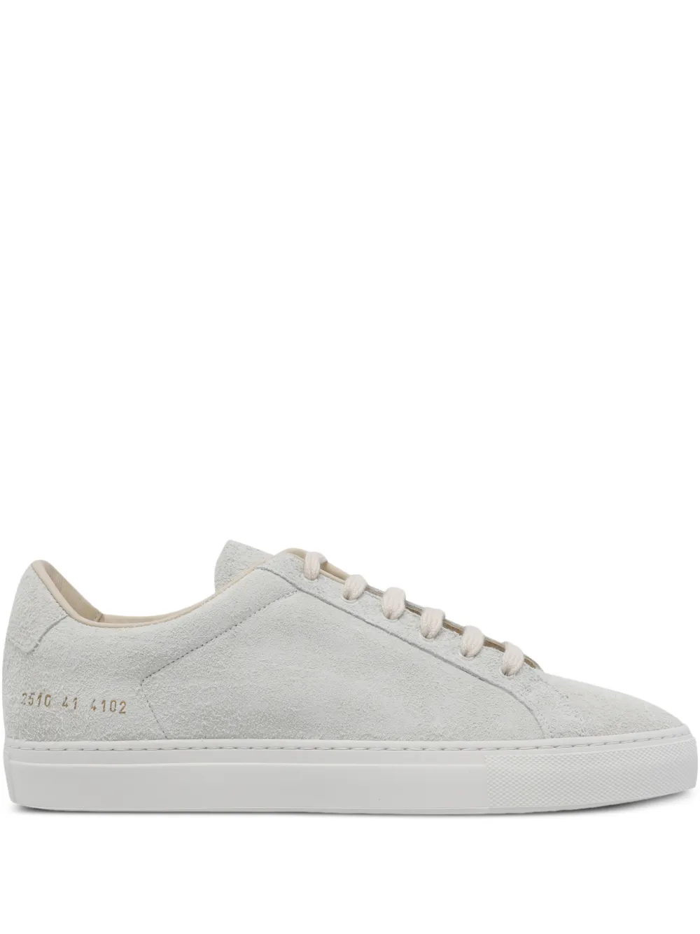 Common Projects 로고 디테일 스웨이드 스니커즈 | 뉴트럴 | Image 1