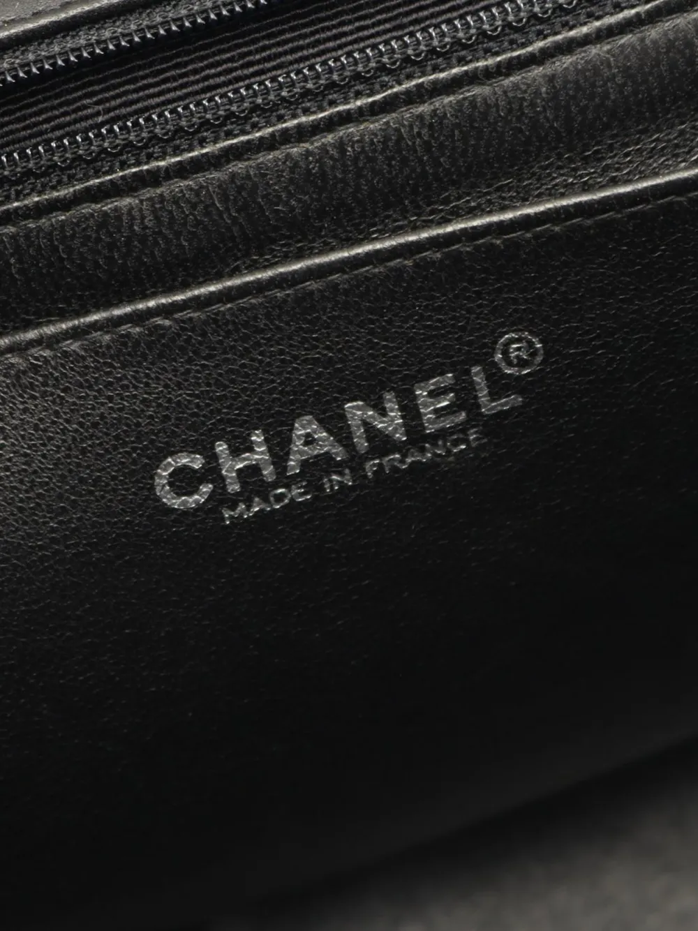 Pre-owned Chanel 2000-2002 Chocolate Bar Lambskin Reissue Multipocket Flap Crossbody Bag In Black