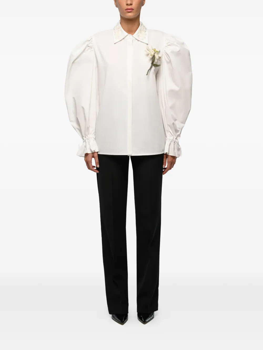 ANOUKI floral-appliqué shirt - Wit
