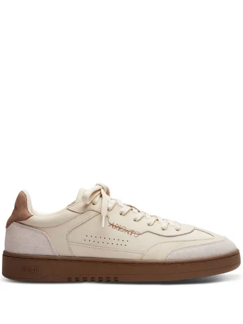 Axel Arigato tenis con puntera en T