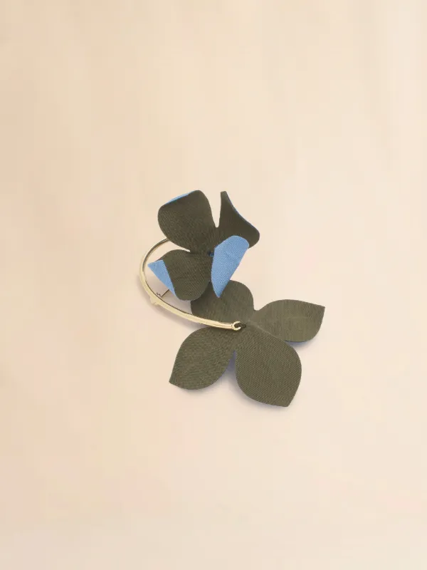 Marni フラワー ブローチ | ゴールドトーン | FARFETCH JP