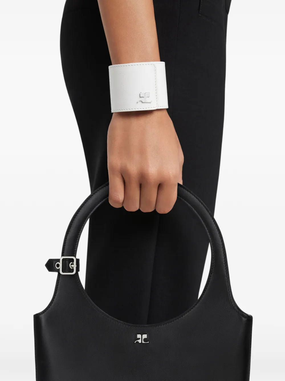 Courrèges pulsera con logo | Image 2