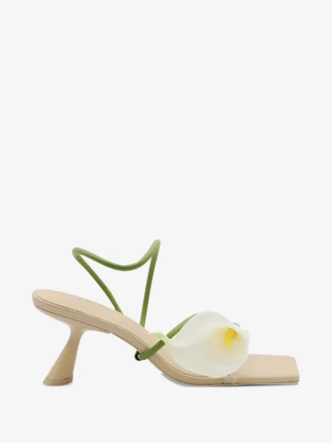 Cult Gaia sandalias Ria con tacón y detalle floral