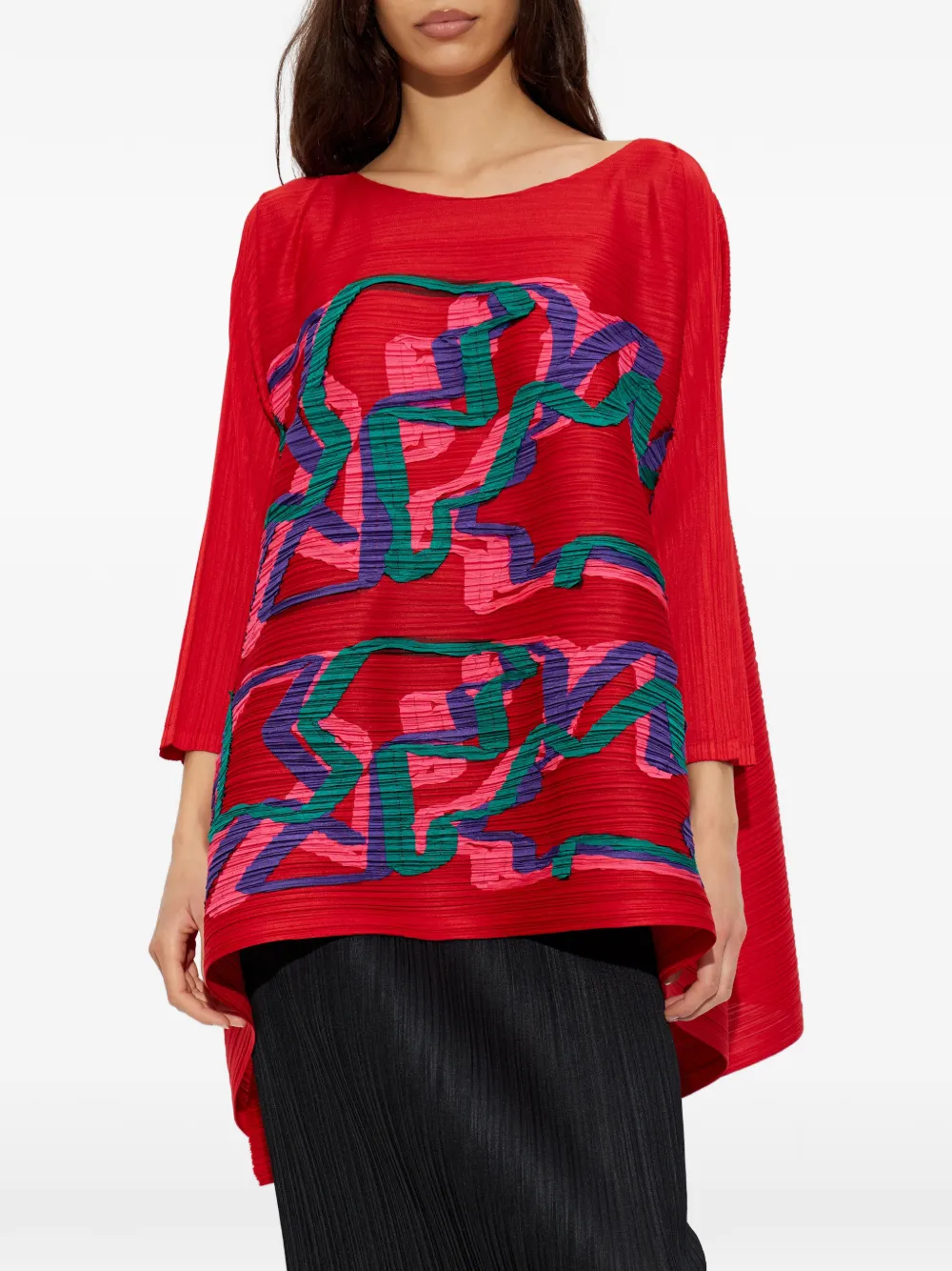 Pleats Please Issey Miyake graphic-print top | rojo | Image 1
