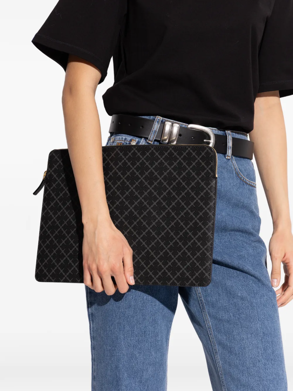 By Malene Birger monogram-pattern zip laptop bag - Zwart