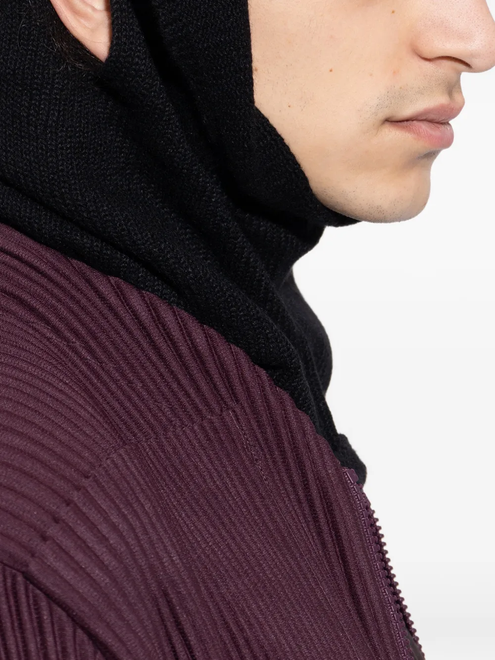 Issey Miyake Ribbed Scarf In Black