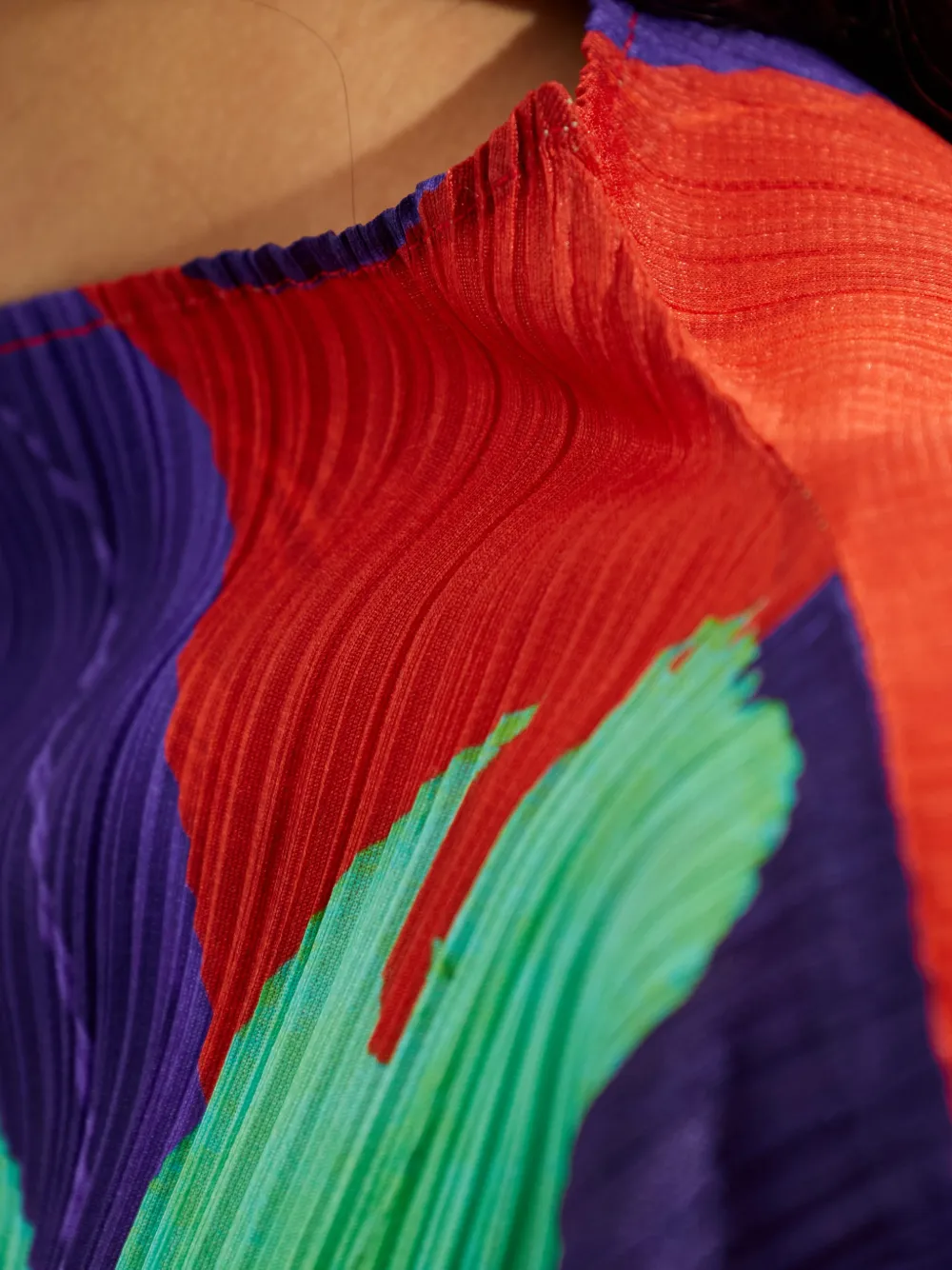 Pleats Please Issey Miyake Carnival geplooide midi-jurk met bloemenprint Rood