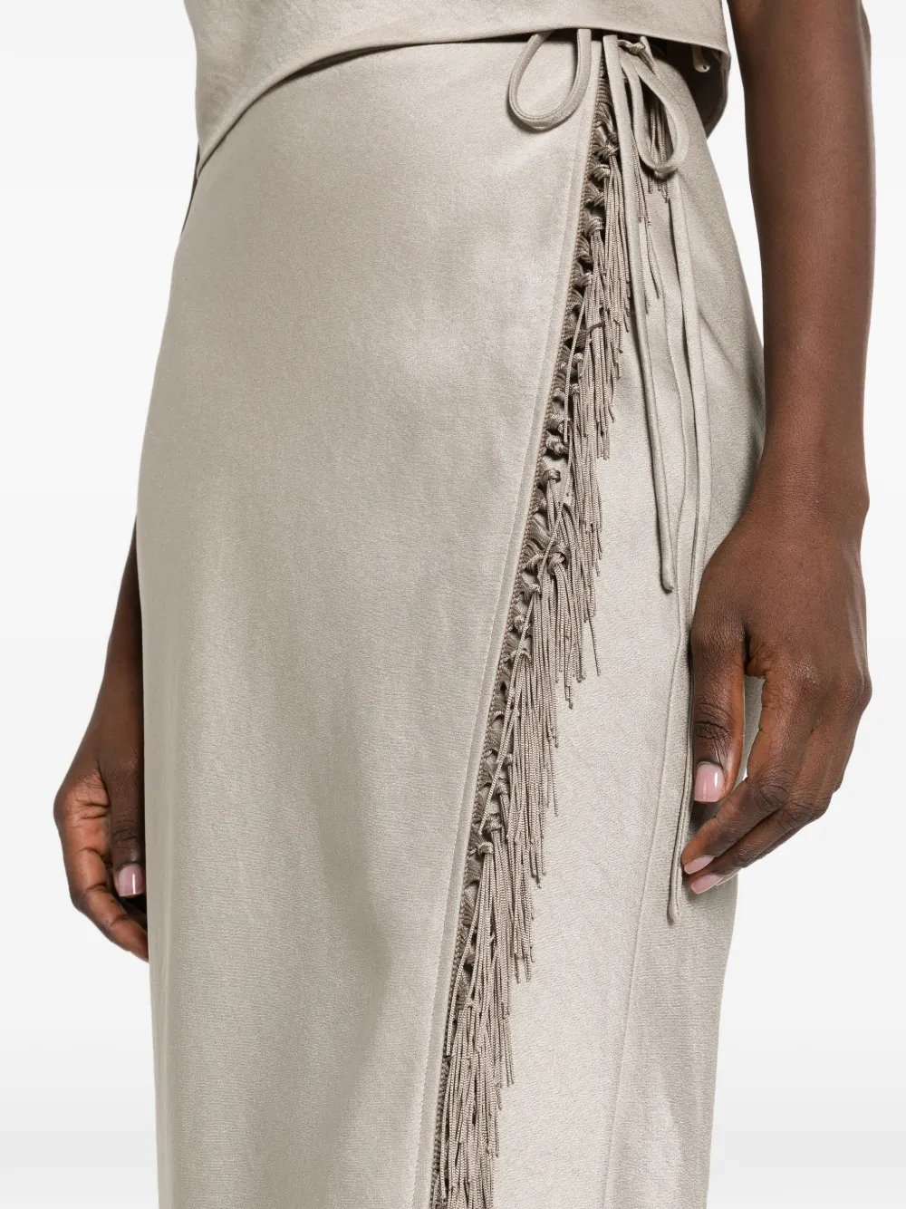 Nanushka Sarong midi-rok met franje detail Grijs