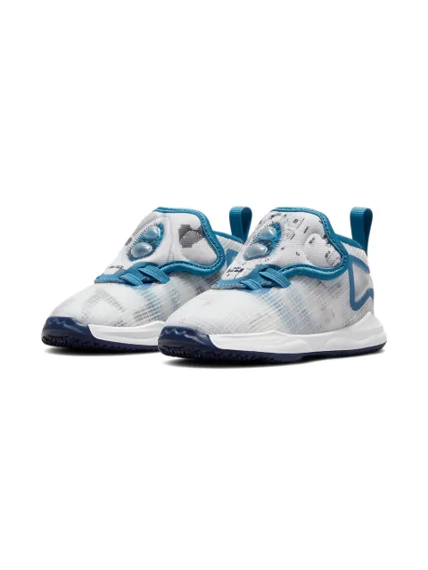 Nike Kids tenis LeBron 19