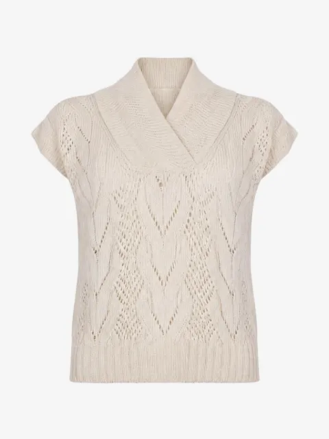 D.Exterior open-knit shawl-collar top