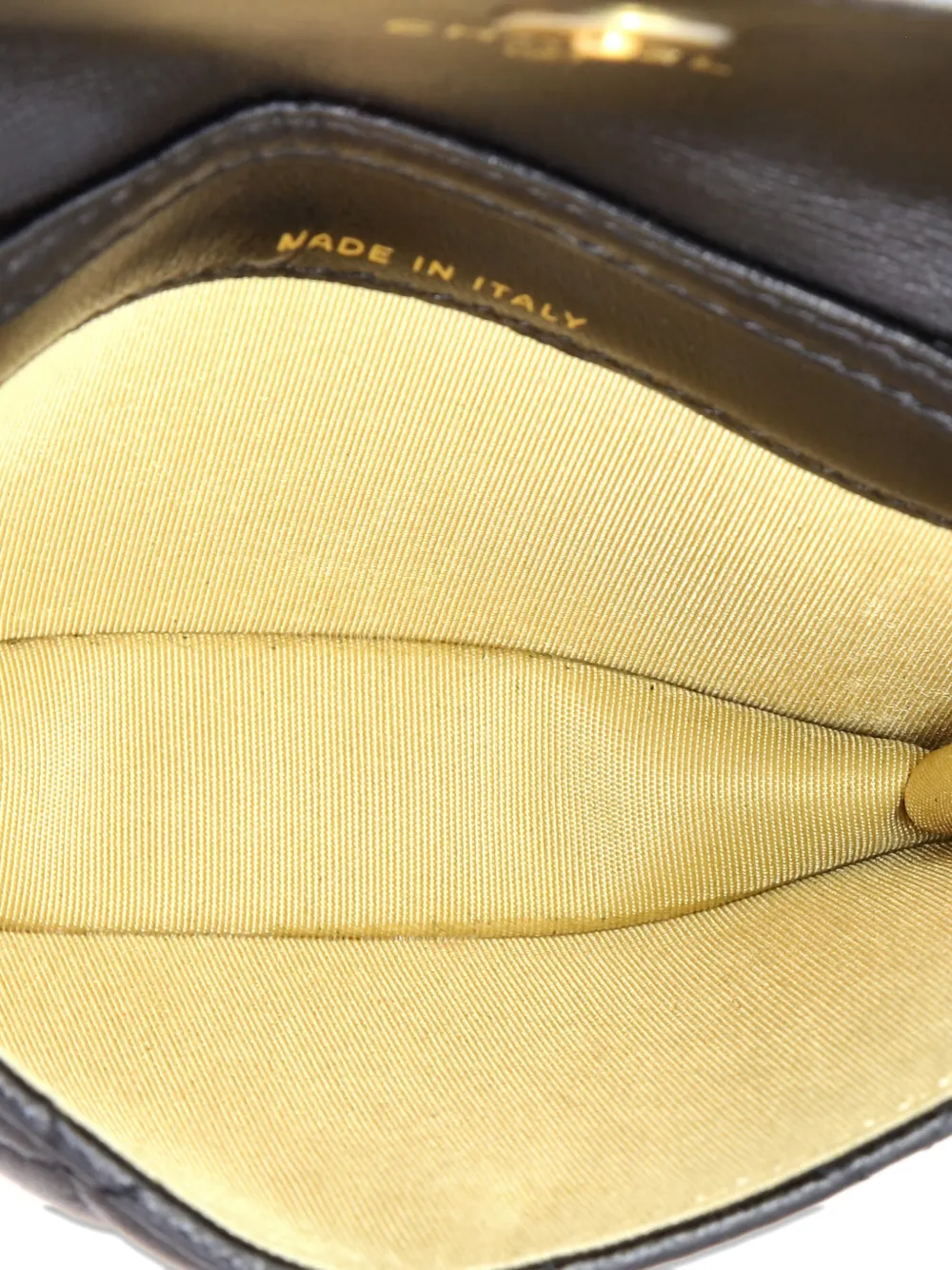 Pre-owned Chanel Pearl Crush Flap Clutch With Chain Quilted Lambskin Mini Crossbody Bag In Black