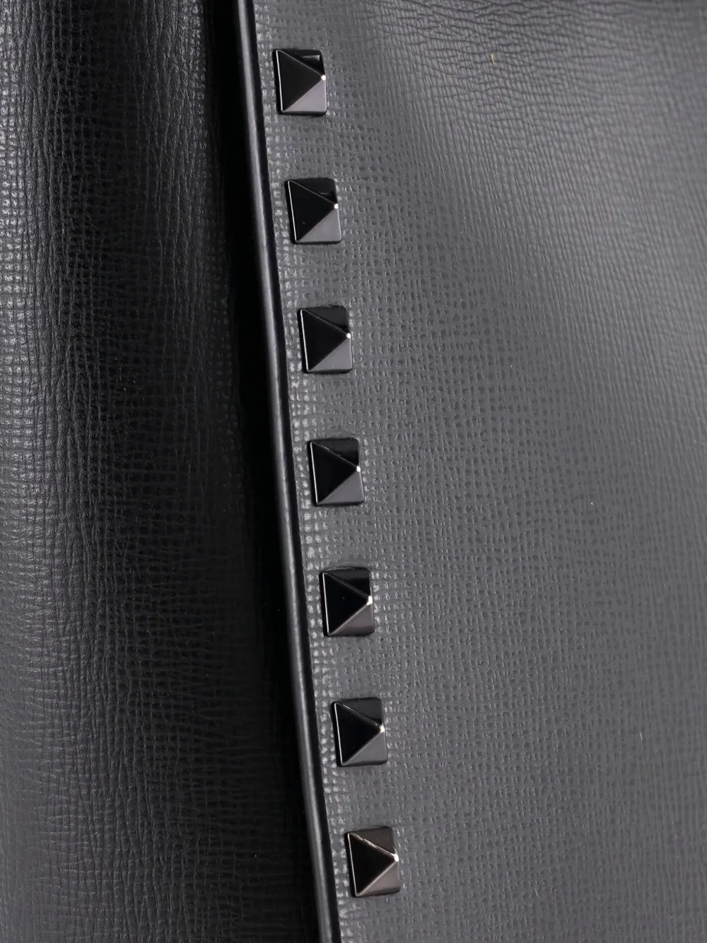 VALENTINO GARAVANI Pre-owned Rockstud Alcove Leather Medium Tote Bag In Black