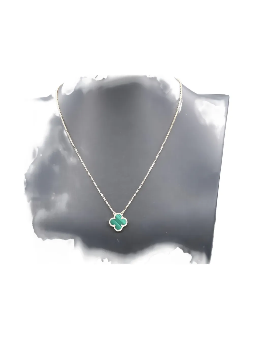 Pre-owned Van Cleef & Arpels 2010 Malachite Pendant Chain Necklace In Gold